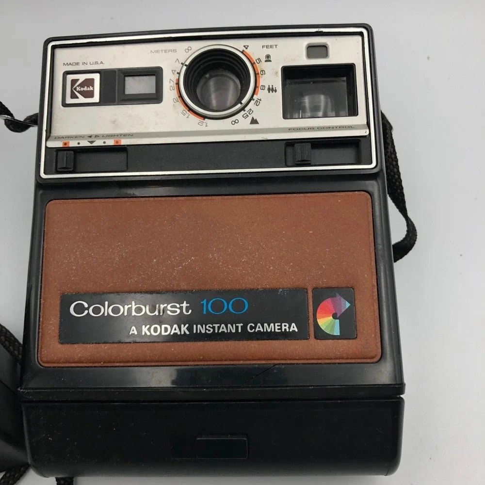 Vintage 1970s Kodak Colorburst 100 Instant Camera Adjustable Focus With Flash‎